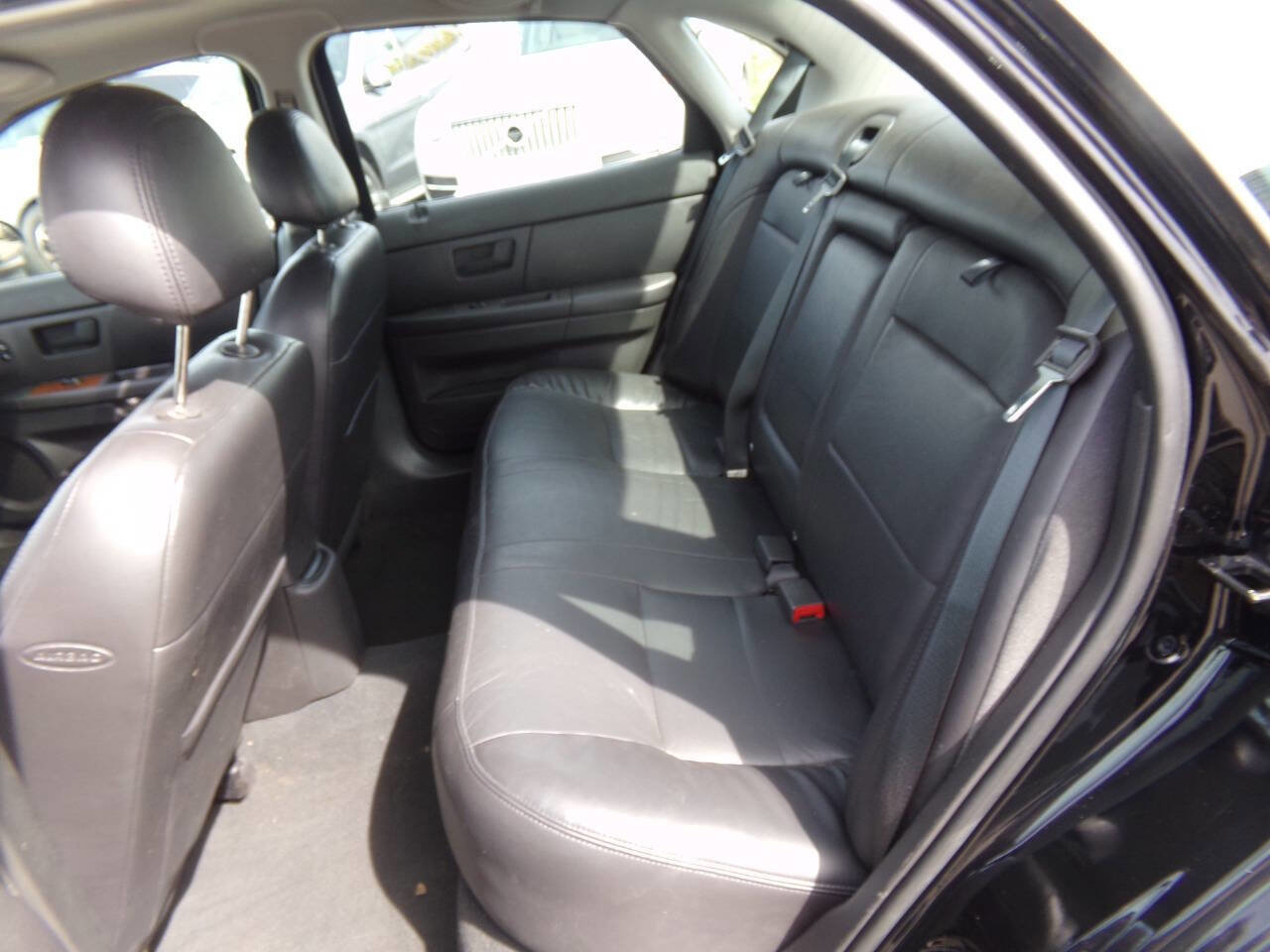 Used 2004 Ford Taurus SEL image 18