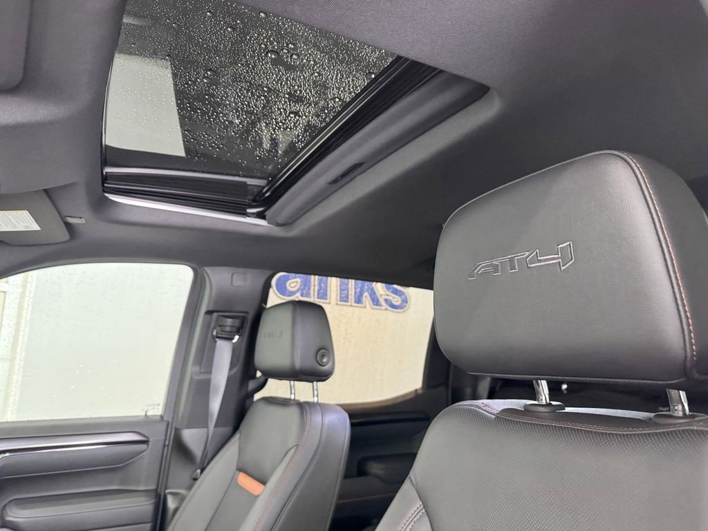 Certified 2025 GMC Sierra 1500 AT4 w/ AT4 Premium Package AWD/4WD image 21