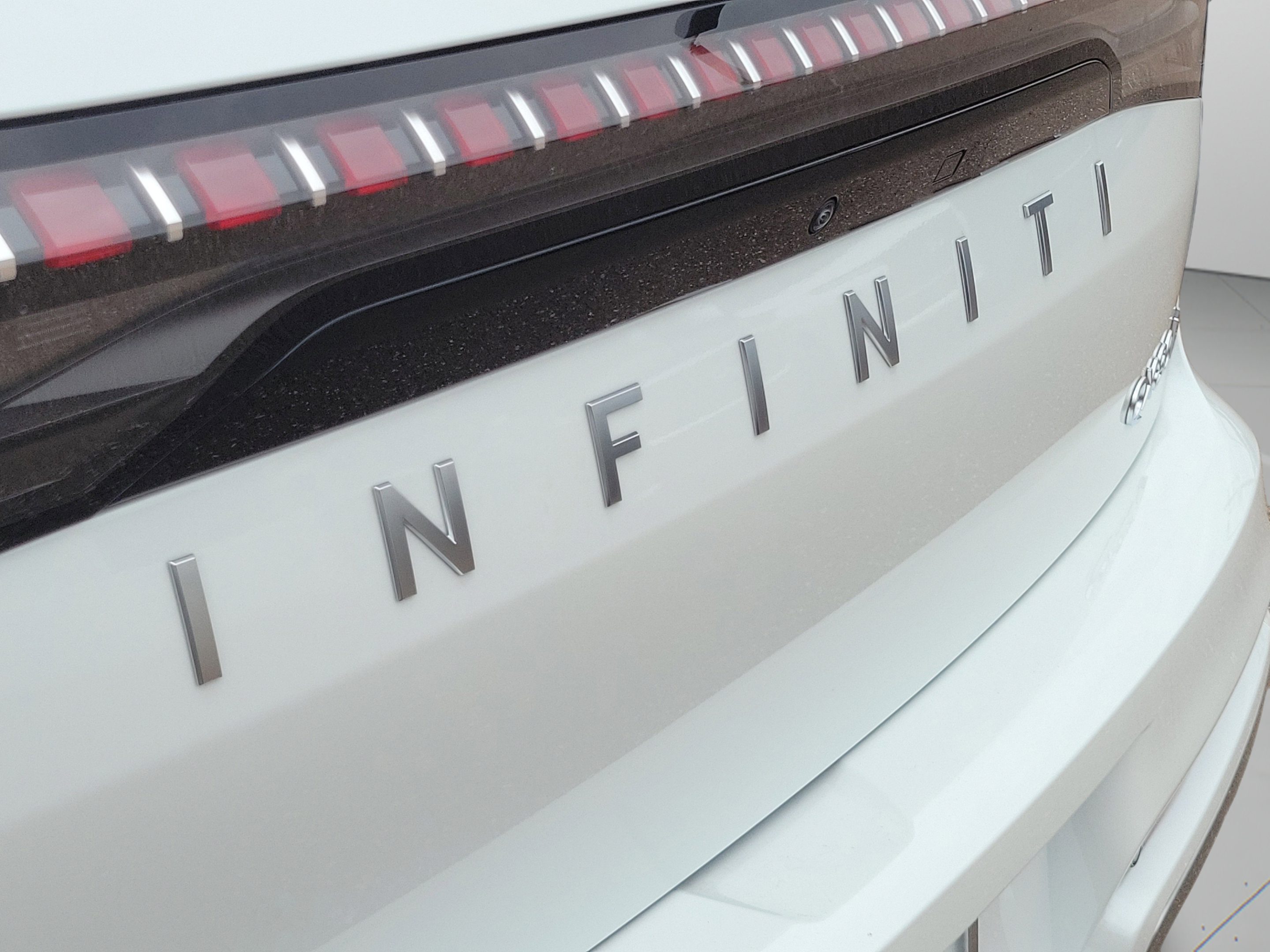 New 2026 INFINITI QX80 Pure w/ Cargo Package AWD/4WD image 28