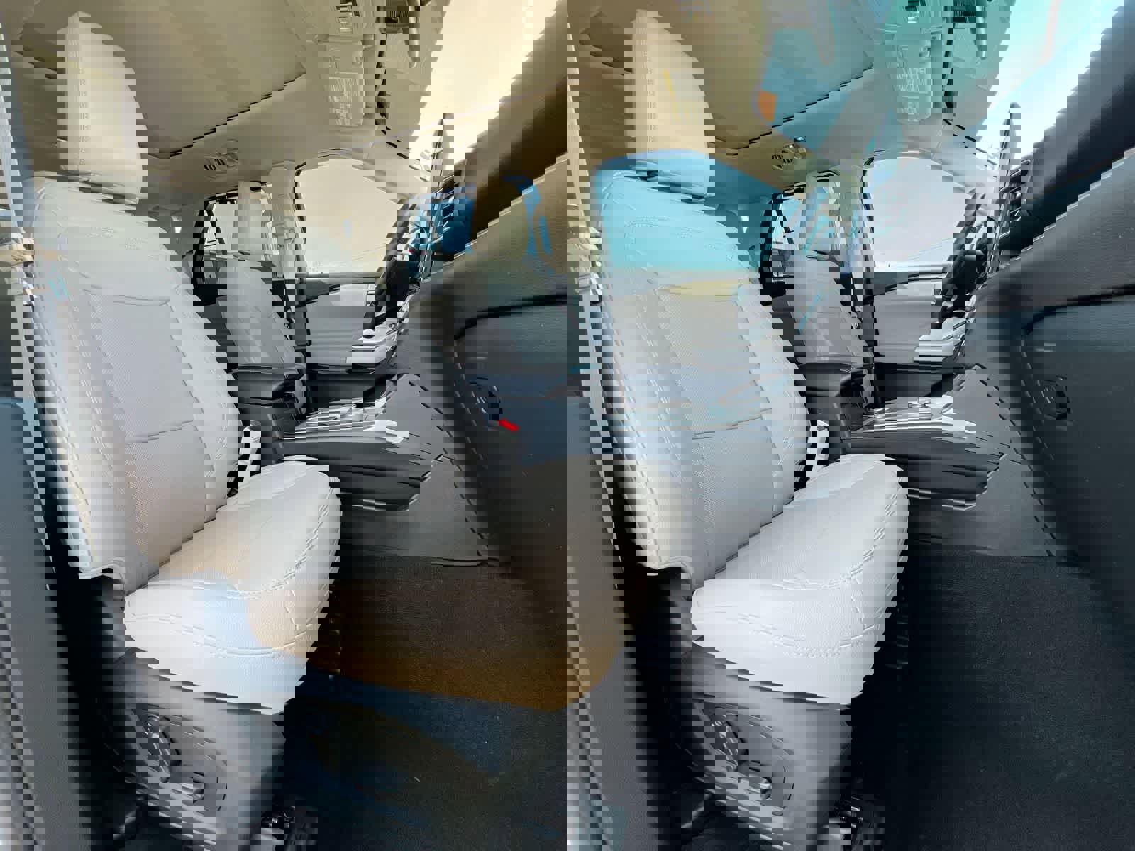 Used 2023 Ford Explorer Limited w/ Limited Technology Package image 21