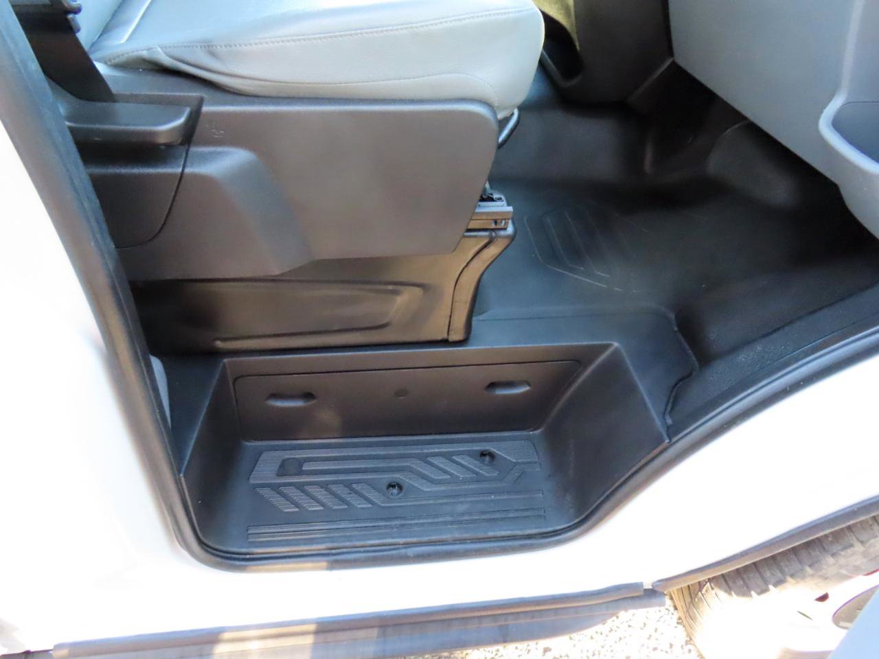 Used 2019 Ford Transit 150 130 Low Roof image 21