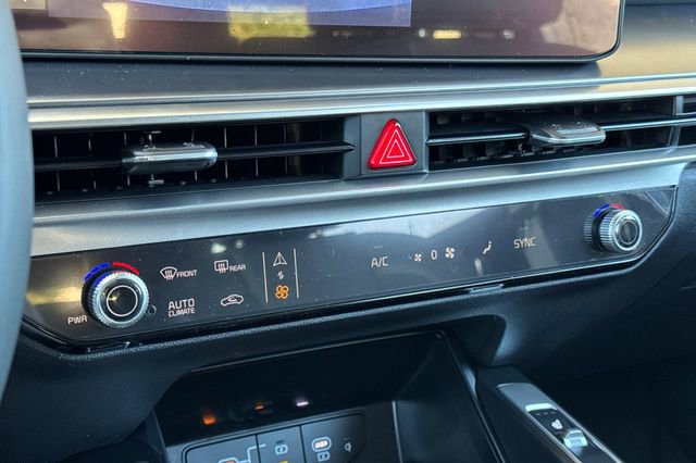 New 2026 Kia Sorento S w/ S Panoramic Sunroof Package image 25