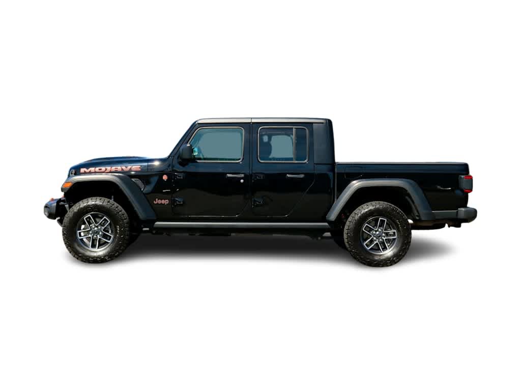 Used 2024 Jeep Gladiator Mojave w/ Technology Group AWD/4WD image 3