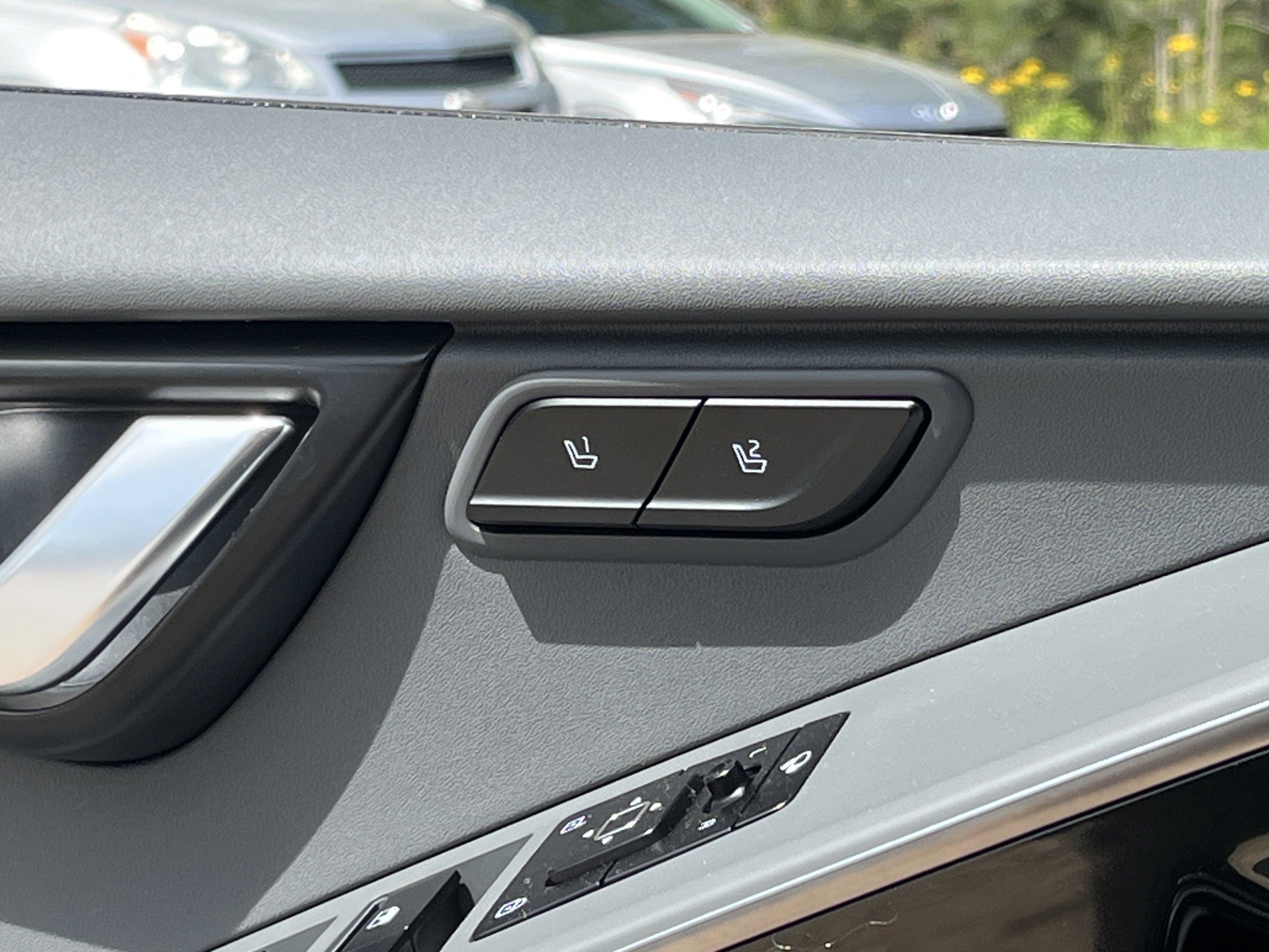 Used 2025 Kia Niro SX FWD image 15