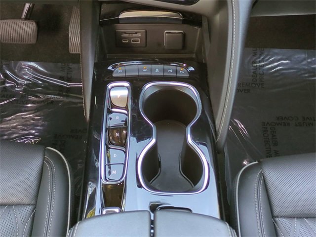 Used 2023 Buick Envision Avenir image 19