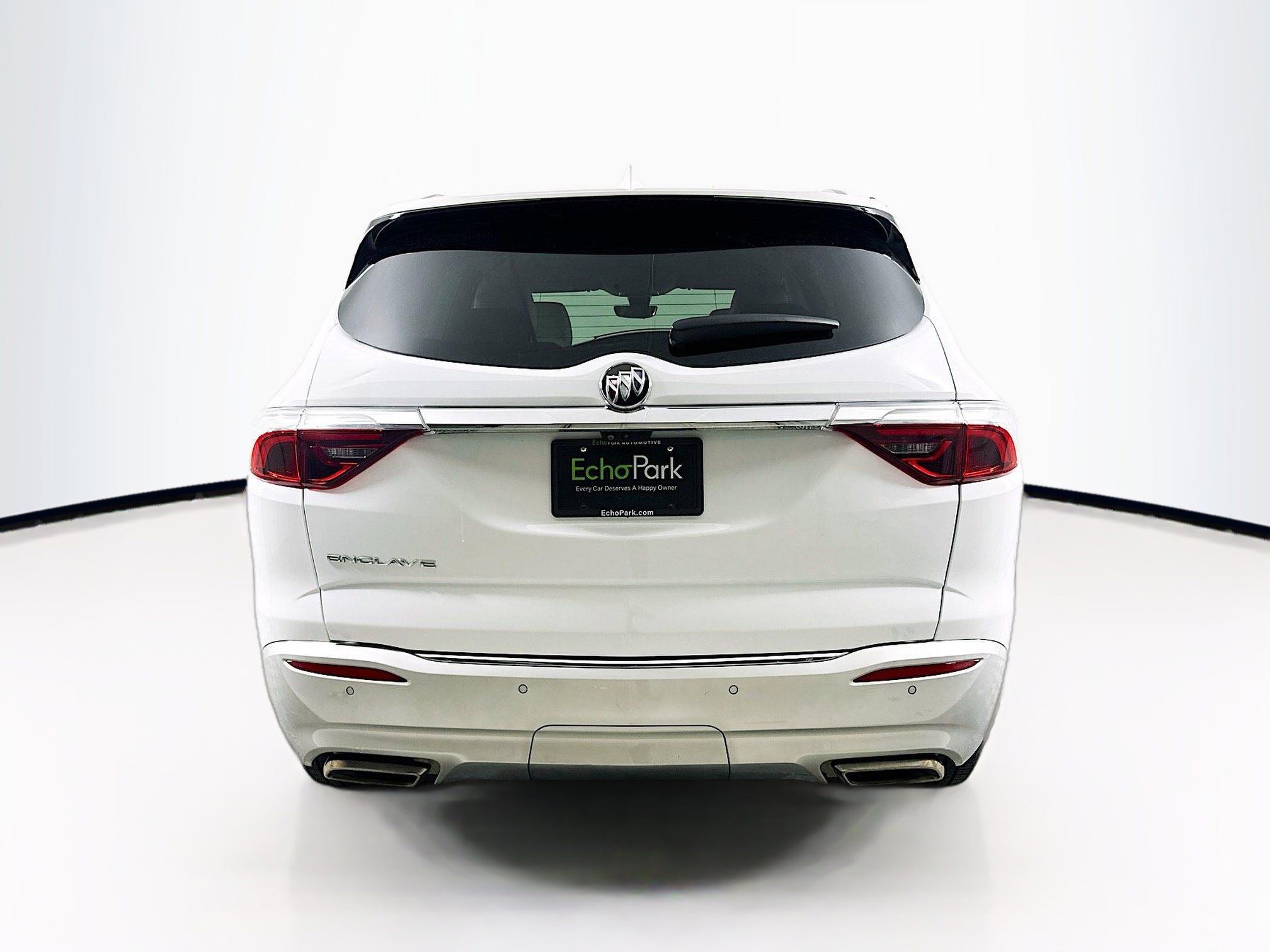 Used 2024 Buick Enclave Essence w/ Technology Package image 7
