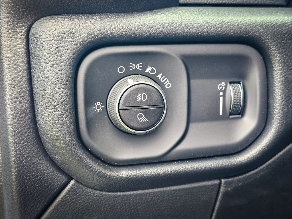 New 2026 RAM 3500 Tradesman AWD/4WD image 17