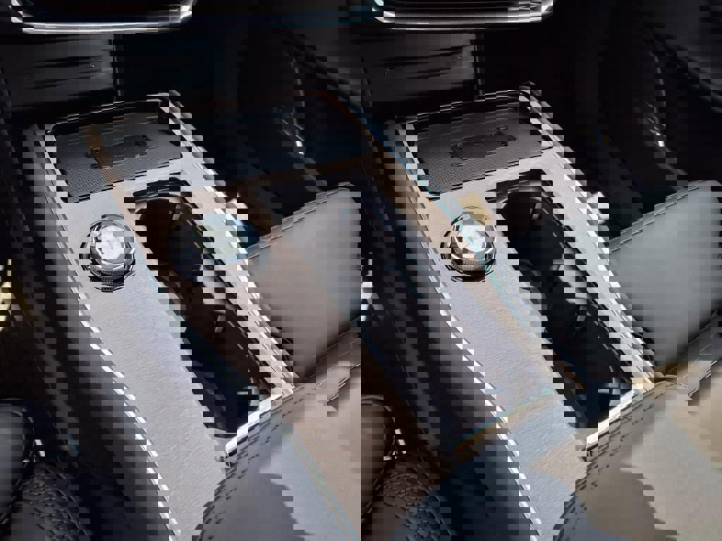 Used 2025 Volvo EX90 Ultra image 14