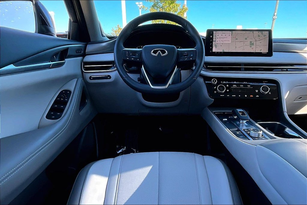 Certified 2027 INFINITI QX60 Luxe w/ Cargo Package AWD/4WD image 17