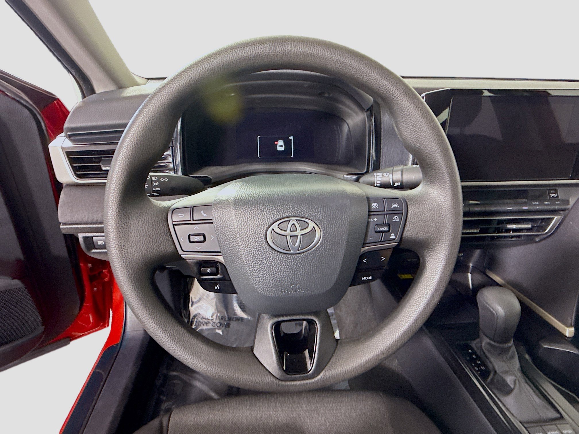 Used 2025 Toyota Camry LE image 13