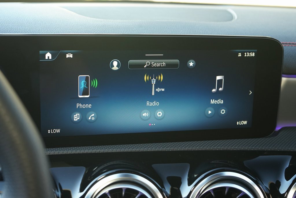 Used 2024 Mercedes-Benz CLA 250 4MATIC image 14