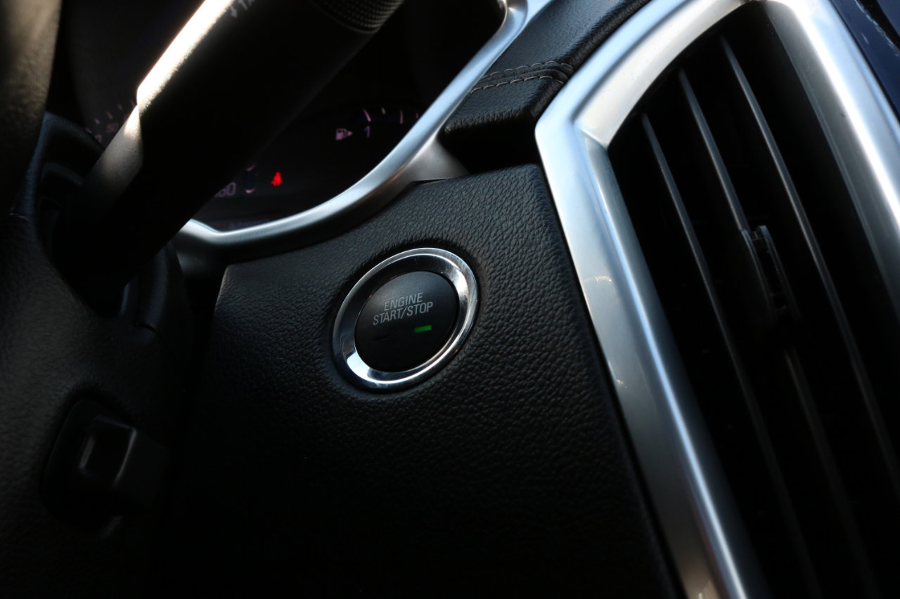 Used 2015 Cadillac SRX Luxury w/ Driver Awareness Package image 30