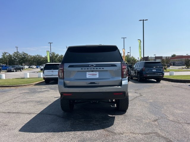 Used 2023 Chevrolet Suburban Z71 w/ Luxury Package image 4