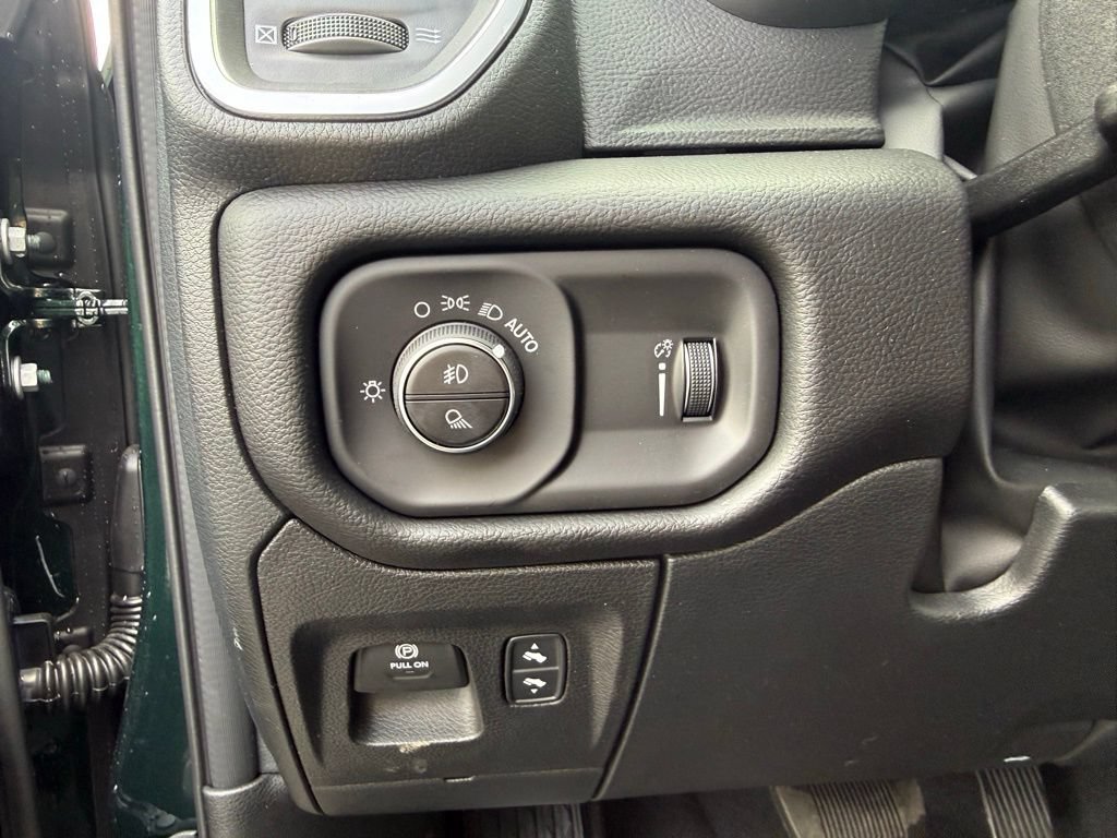 New 2026 RAM 1500 Big Horn AWD/4WD image 13