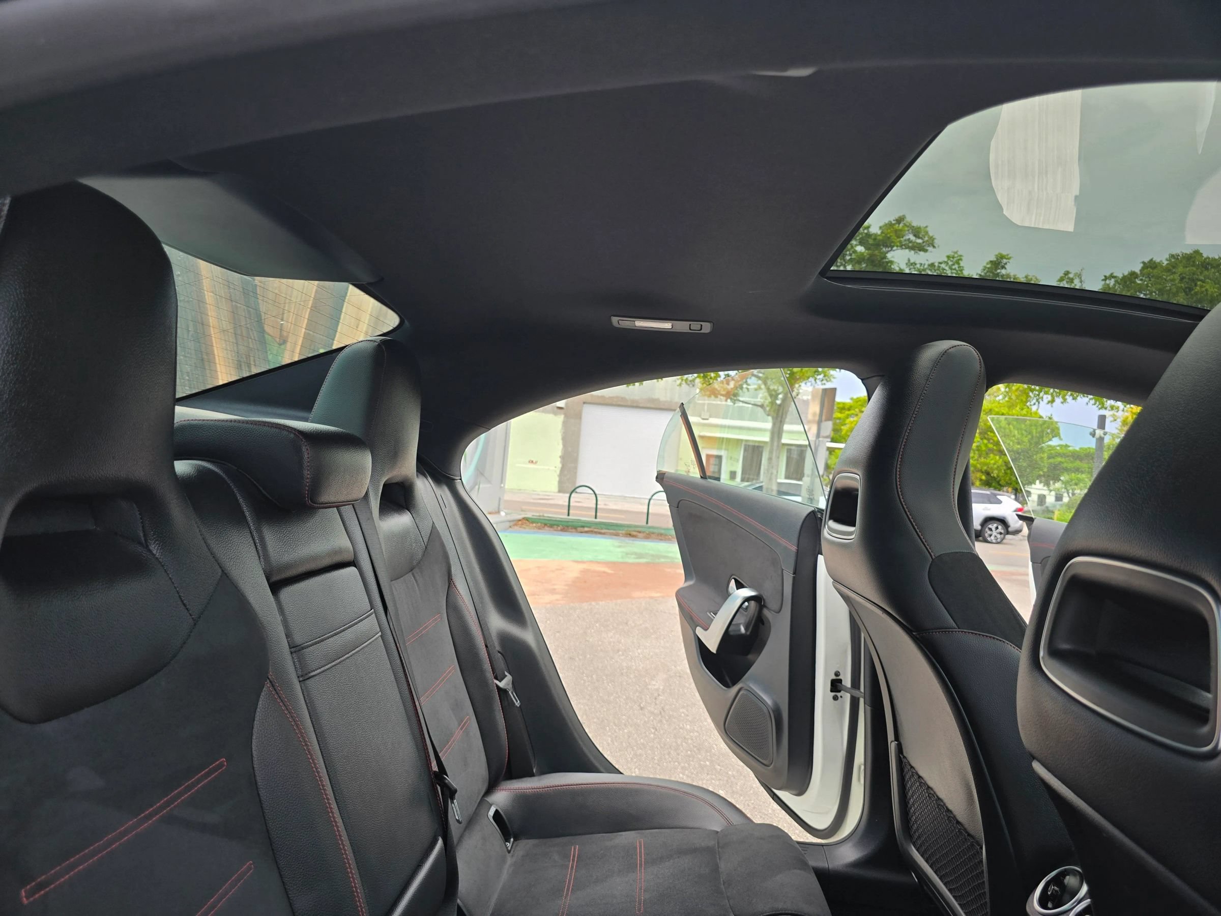 Used 2020 Mercedes-Benz CLA 250 image 26