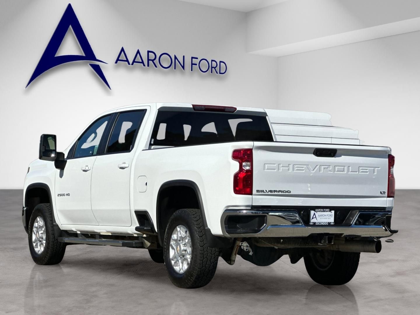 Used 2025 Chevrolet Silverado 2500 LT image 4