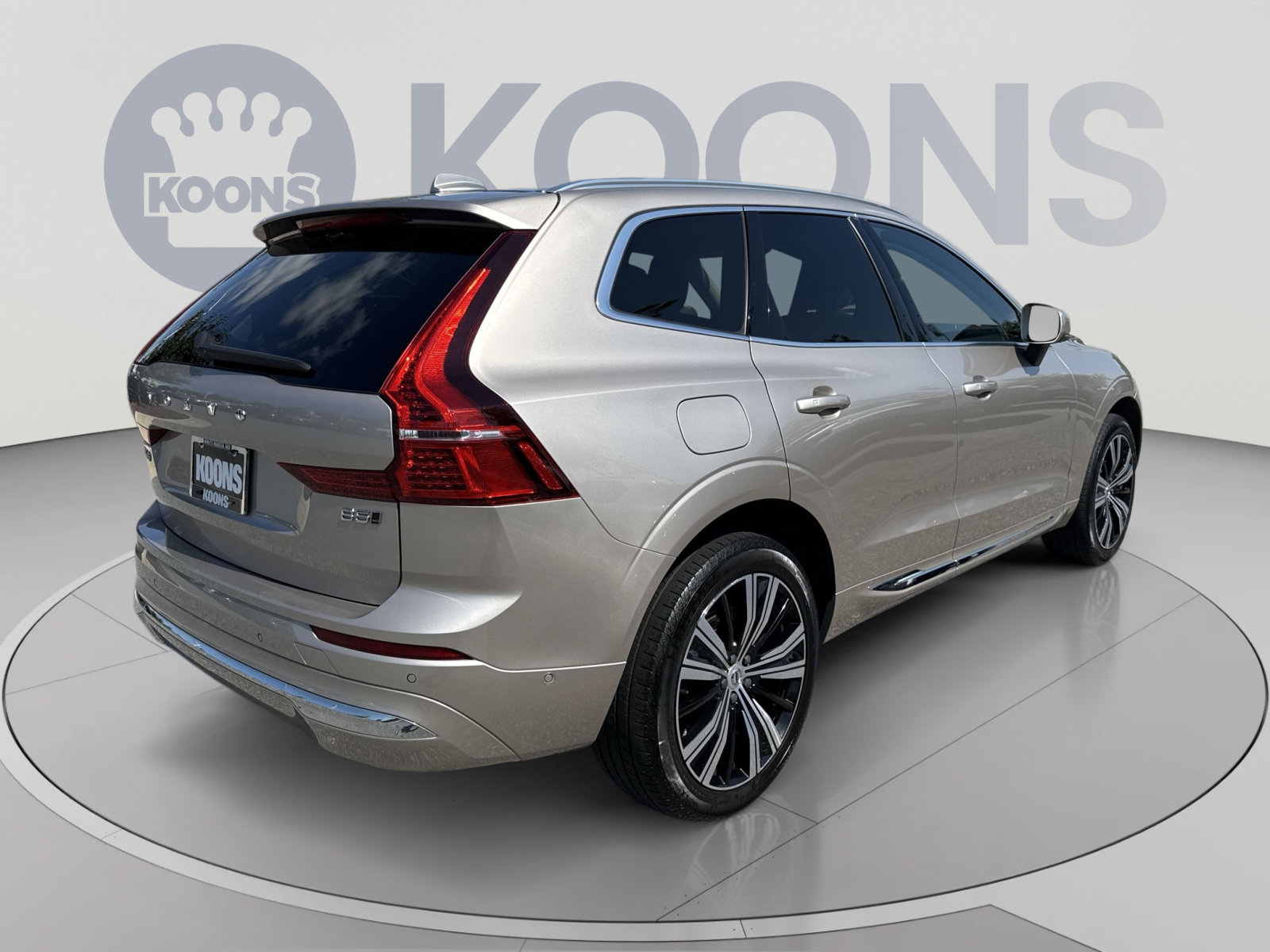 Certified 2023 Volvo XC60 B5 Plus w/ Climate Package AWD/4WD image 7