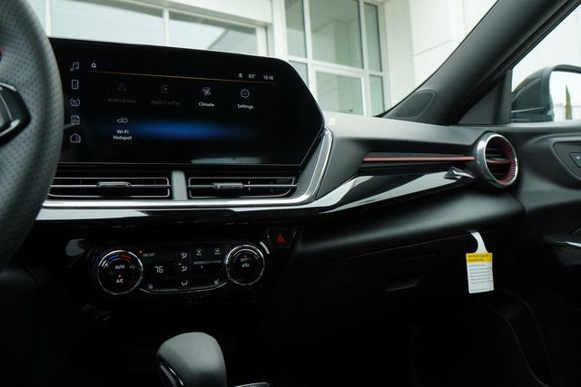 New 2026 Chevrolet Trax RS w/ Sunroof Package image 21