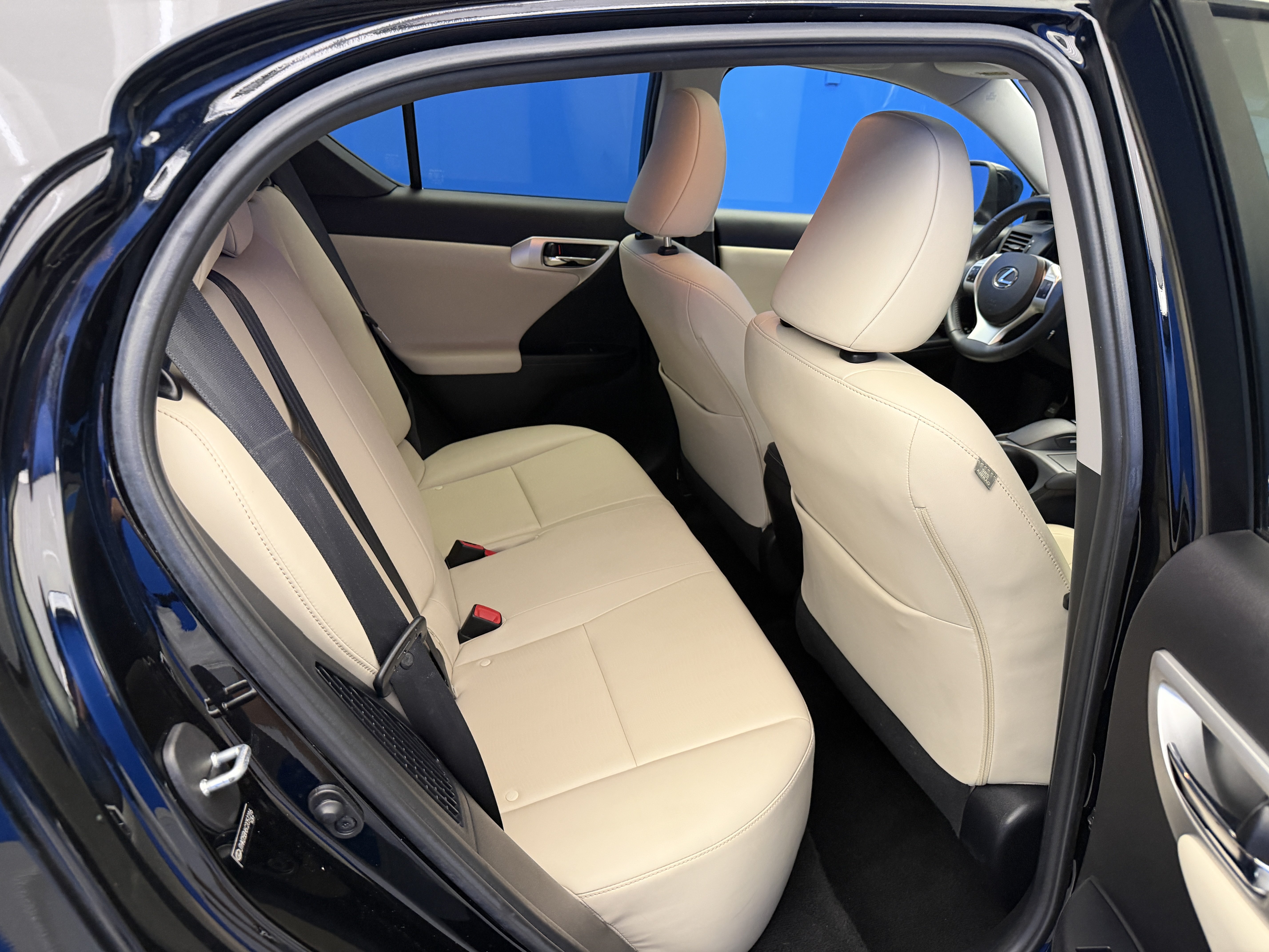 Used 2012 Lexus CT 200h Premium w/ Premium Audio Pkg FWD image 26