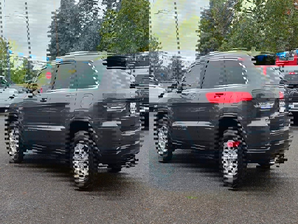 Used 2017 Jeep Grand Cherokee Laredo w/ Quick Order Package 23E image 32