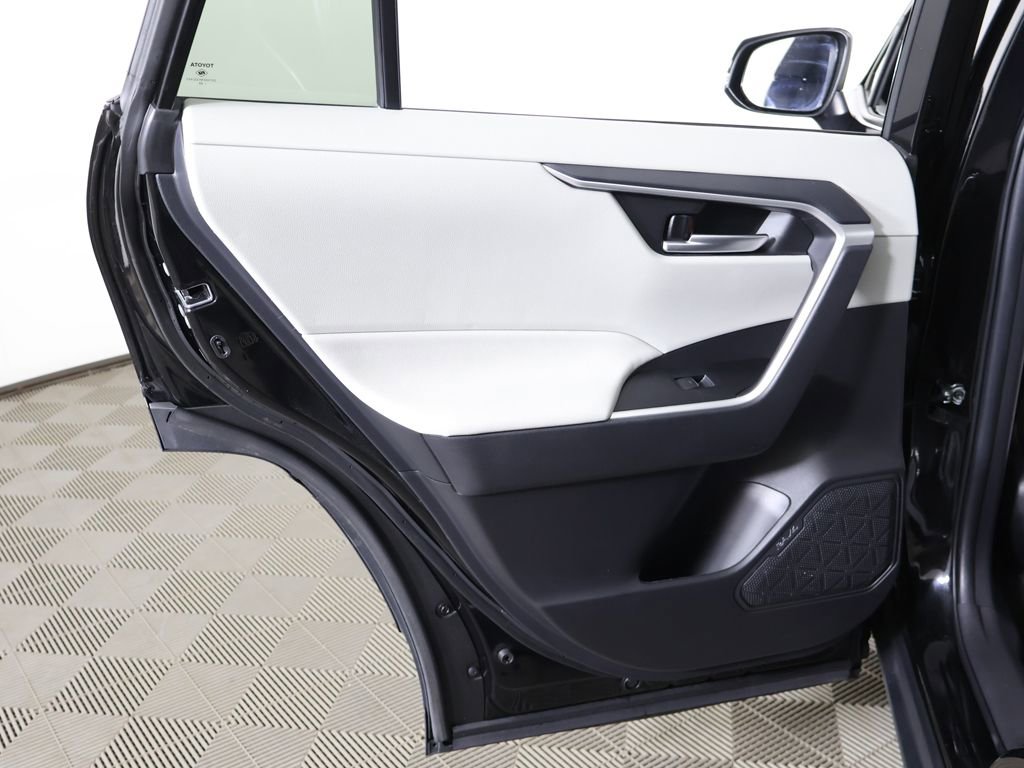 Used 2024 Toyota RAV4 XLE image 22