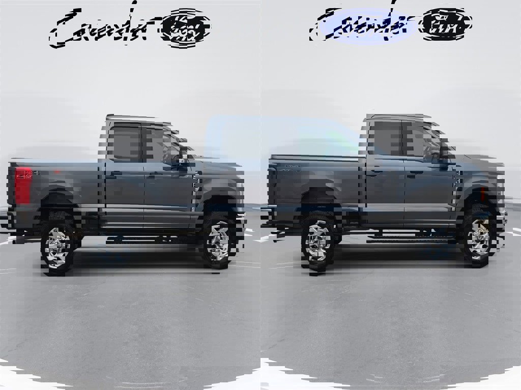 Used 2024 Ford F250 XLT image 4