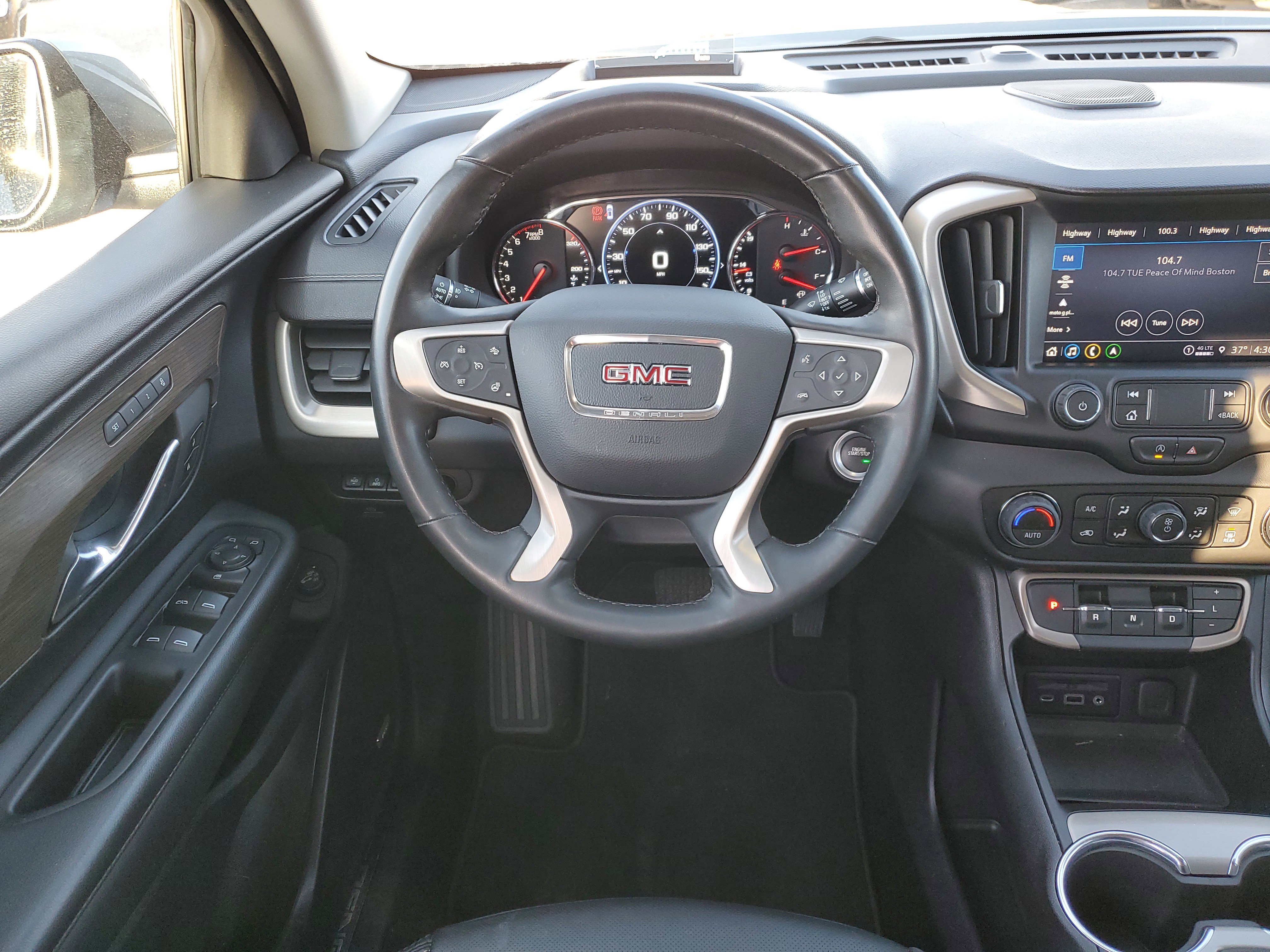 Used 2023 GMC Terrain Denali image 12