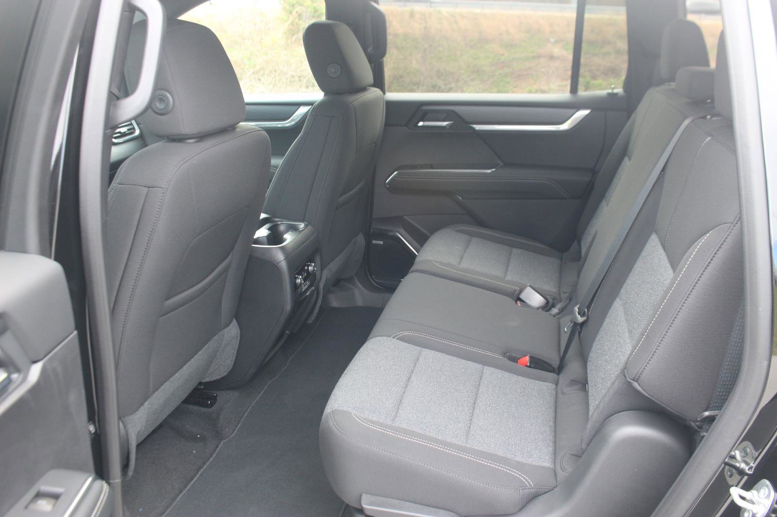 New 2025 GMC Acadia Elevation image 13