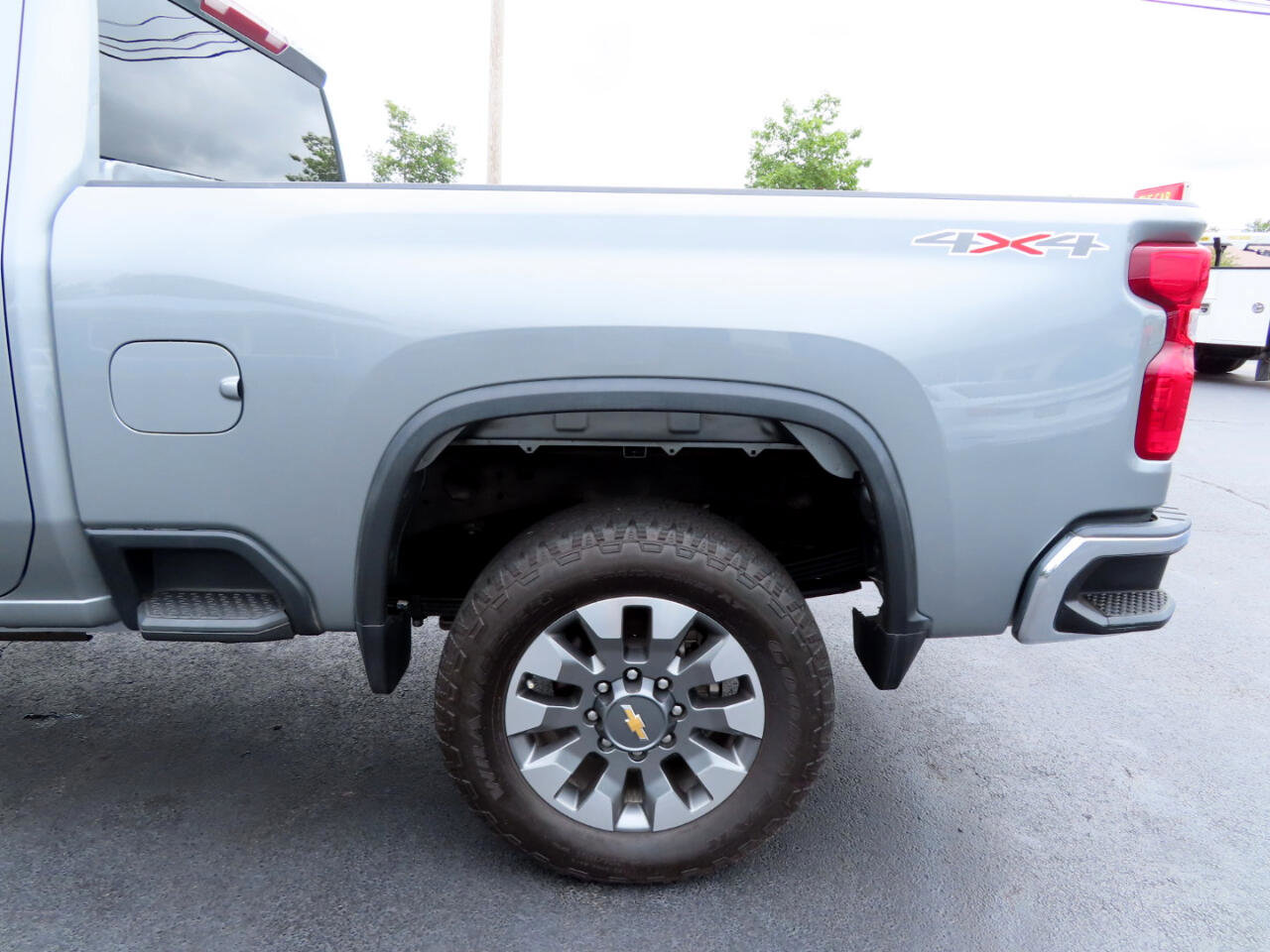 Used 2024 Chevrolet Silverado 2500 LT image 15