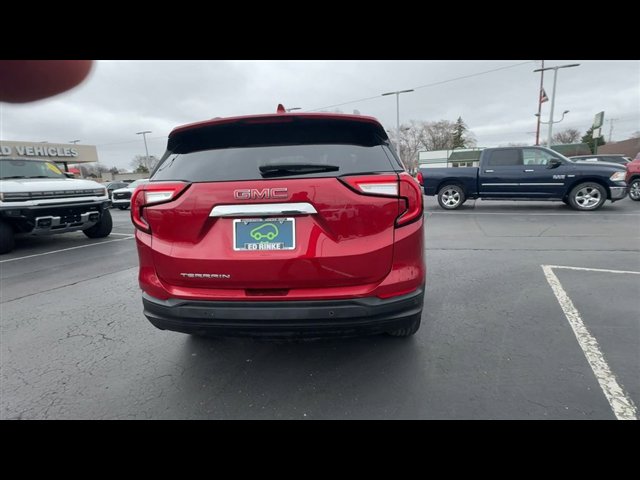 Certified 2023 GMC Terrain SLE w/ Driver Convenience Package image 7