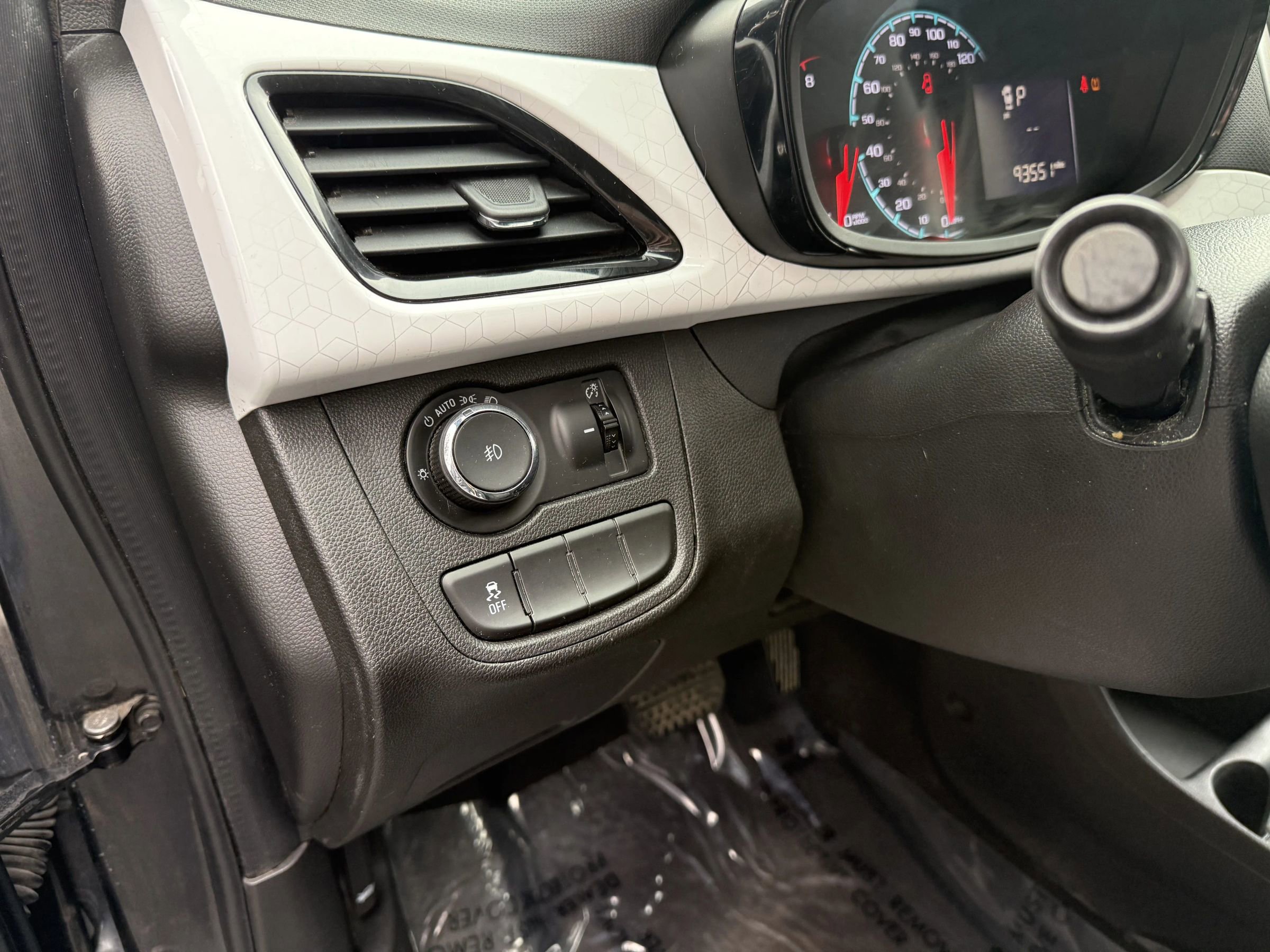 Used 2017 Chevrolet Spark LT image 14