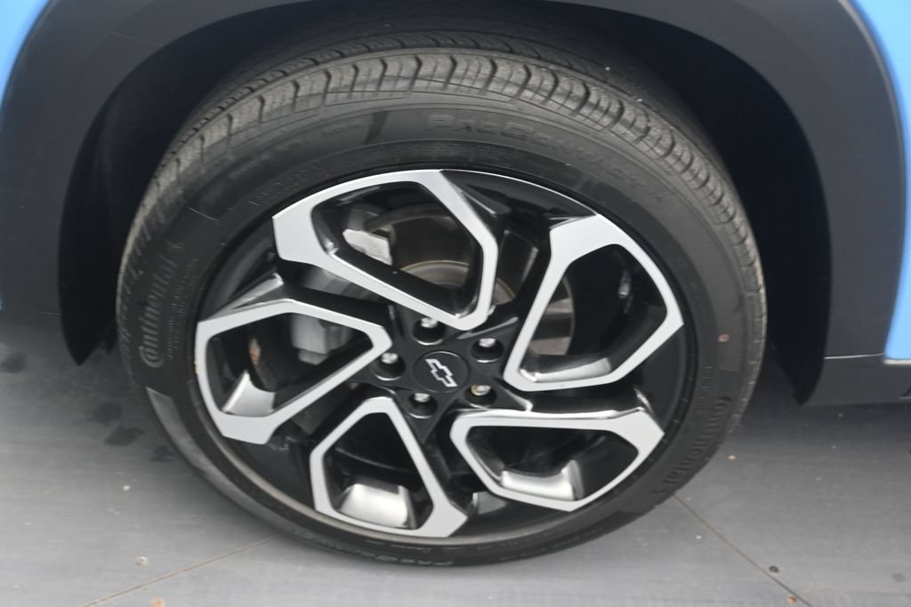 Used 2024 Chevrolet Trax RS FWD image 9