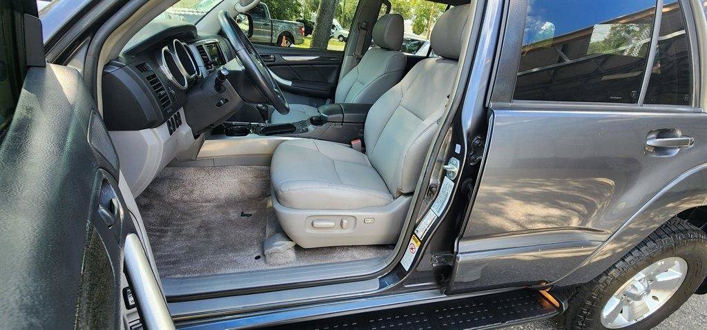 Used 2005 Toyota 4Runner Limited RWD image 20