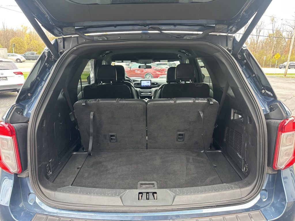 Used 2020 Ford Explorer XLT w/ Equipment Group 202A image 32