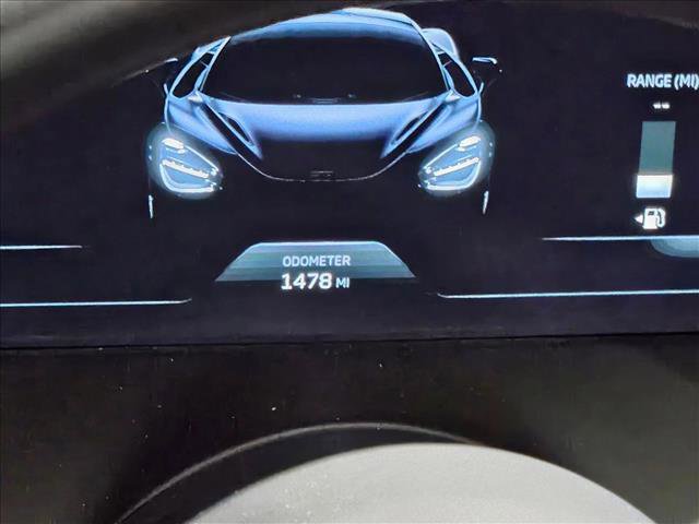 Used 2025 McLaren 750S image 11