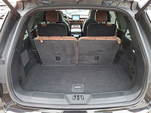 Used 2023 Lincoln Aviator Reserve w/ Equipment Group 201A image 31