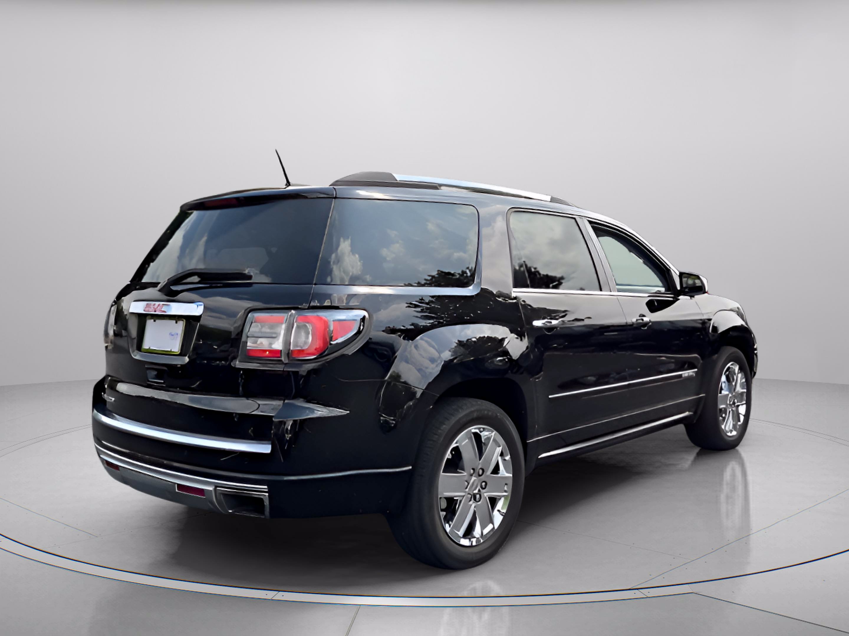 Used 2016 GMC Acadia Denali FWD image 5