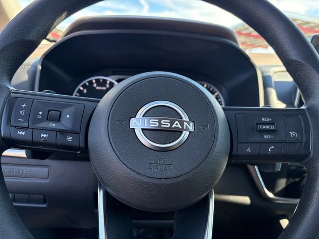 Used 2023 Nissan Rogue S AWD/4WD image 23