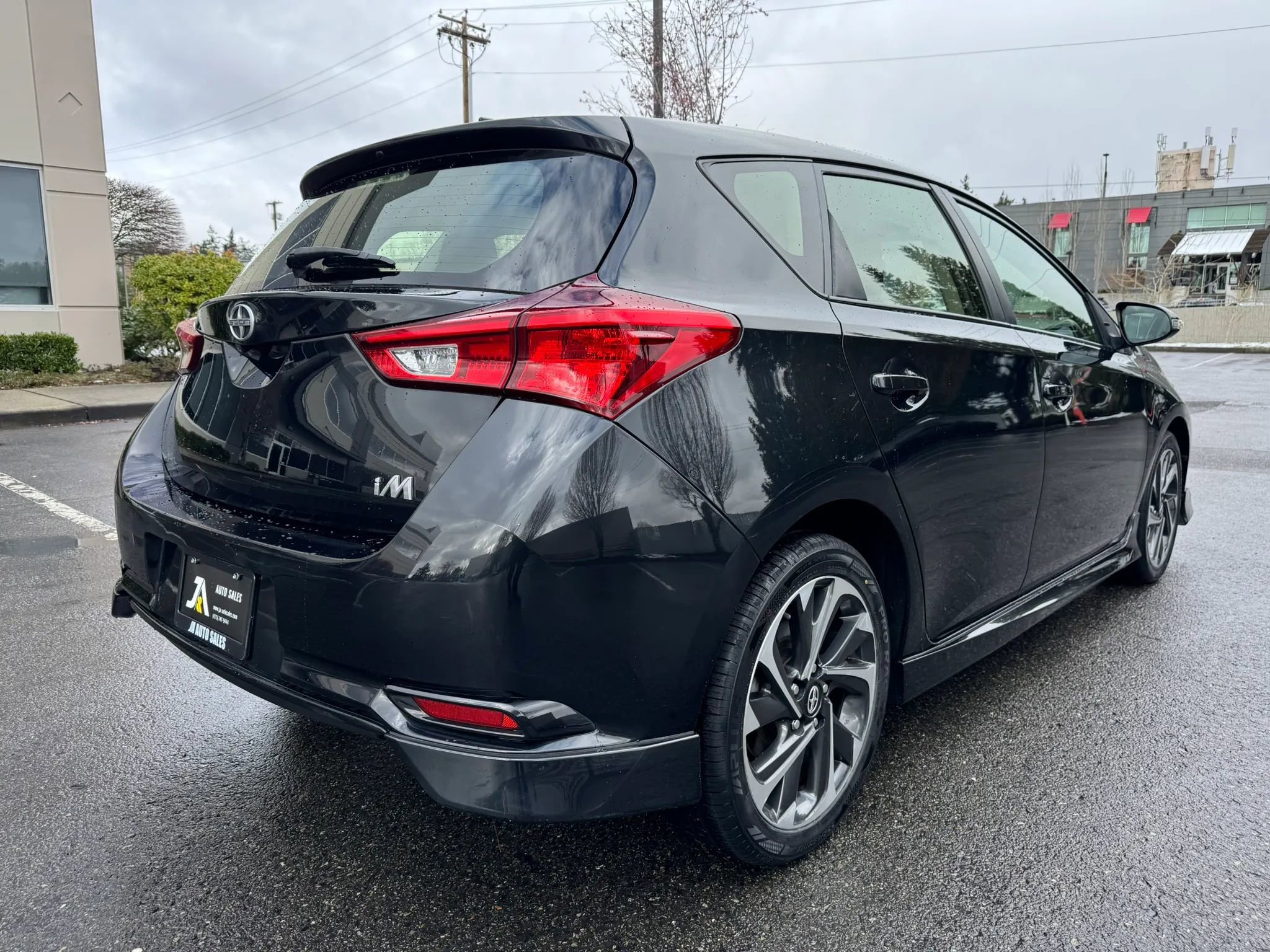 Used 2016 Scion iM Hatchback 4D image 10