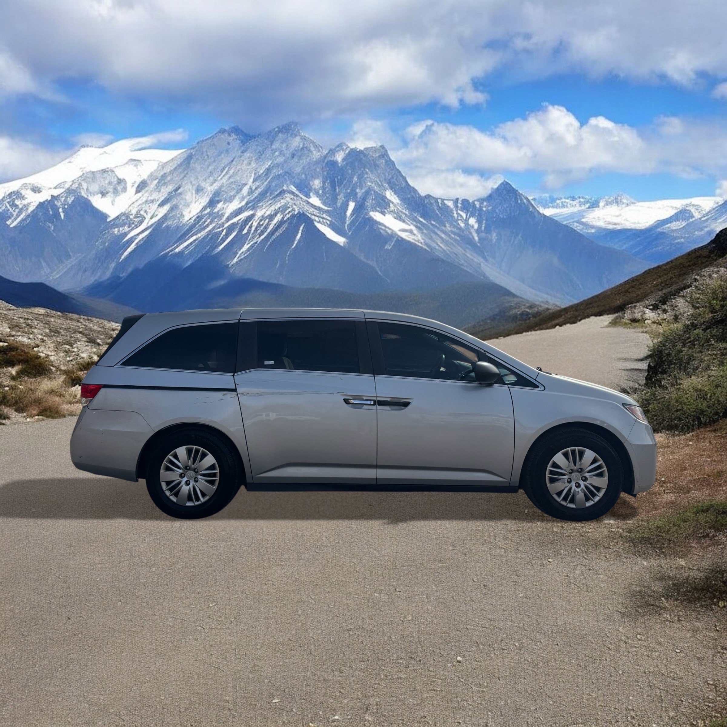 Used 2015 Honda Odyssey LX image 6