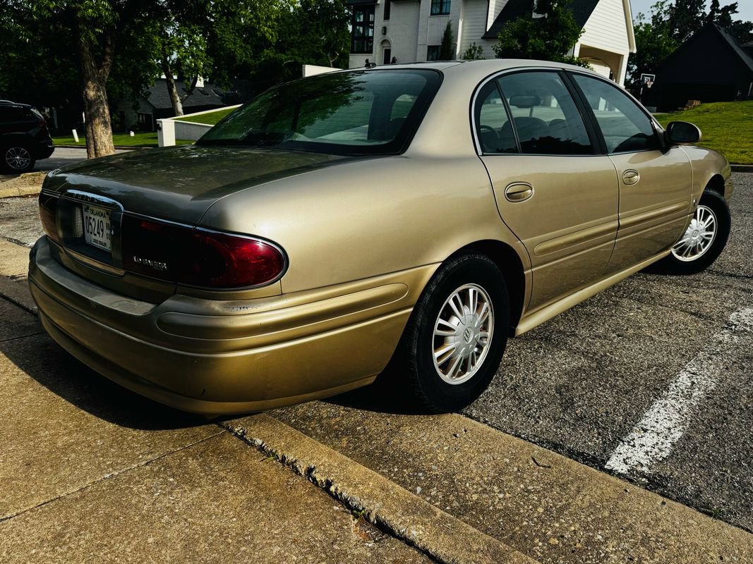 Used 2005 Buick Le Sabre Custom FWD image 2