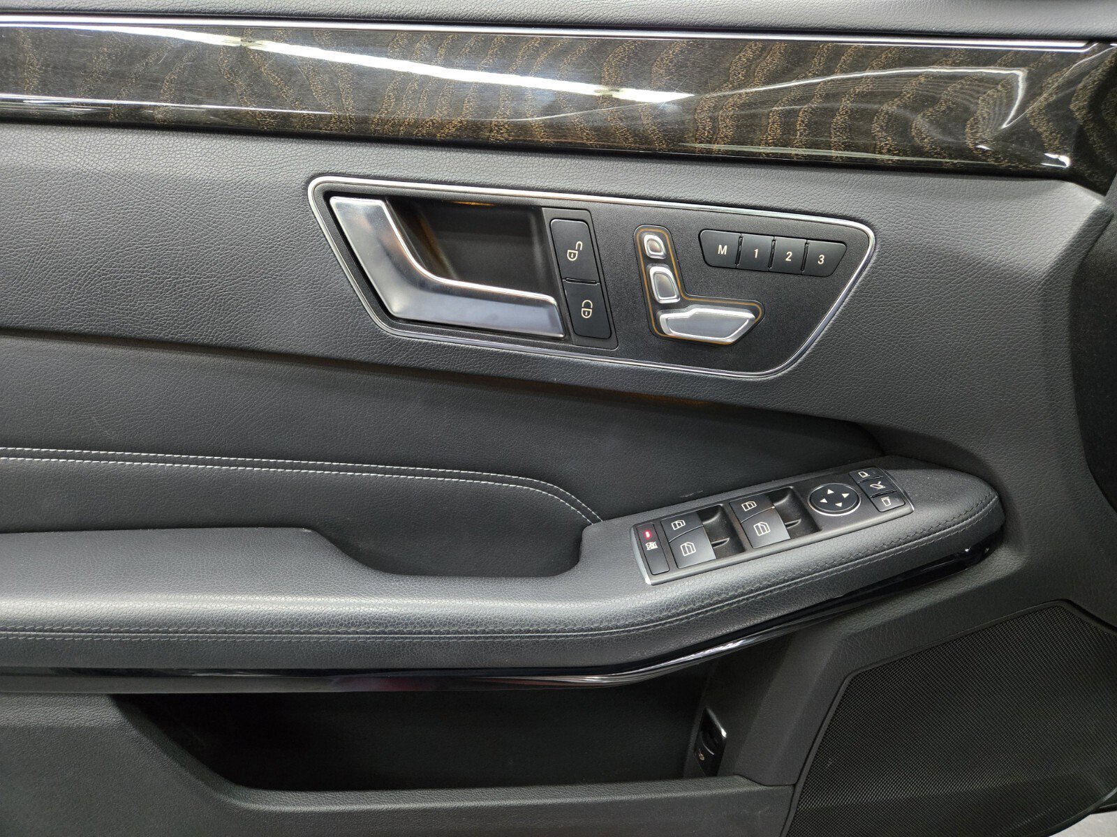 Used 2015 Mercedes-Benz E 350 Sedan image 14