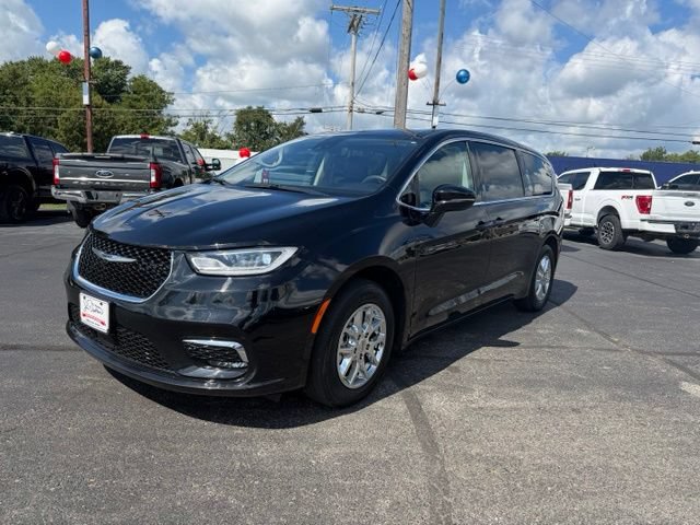 Used 2024 Chrysler Pacifica Touring-L FWD image 20