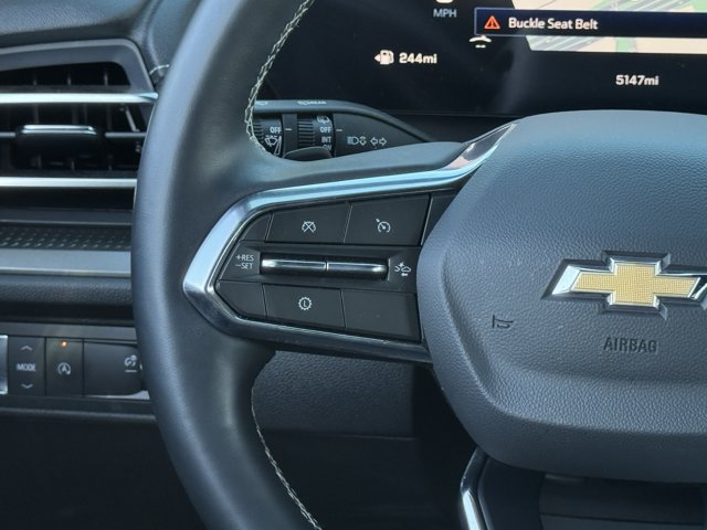 Used 2025 Chevrolet Traverse LT FWD image 14