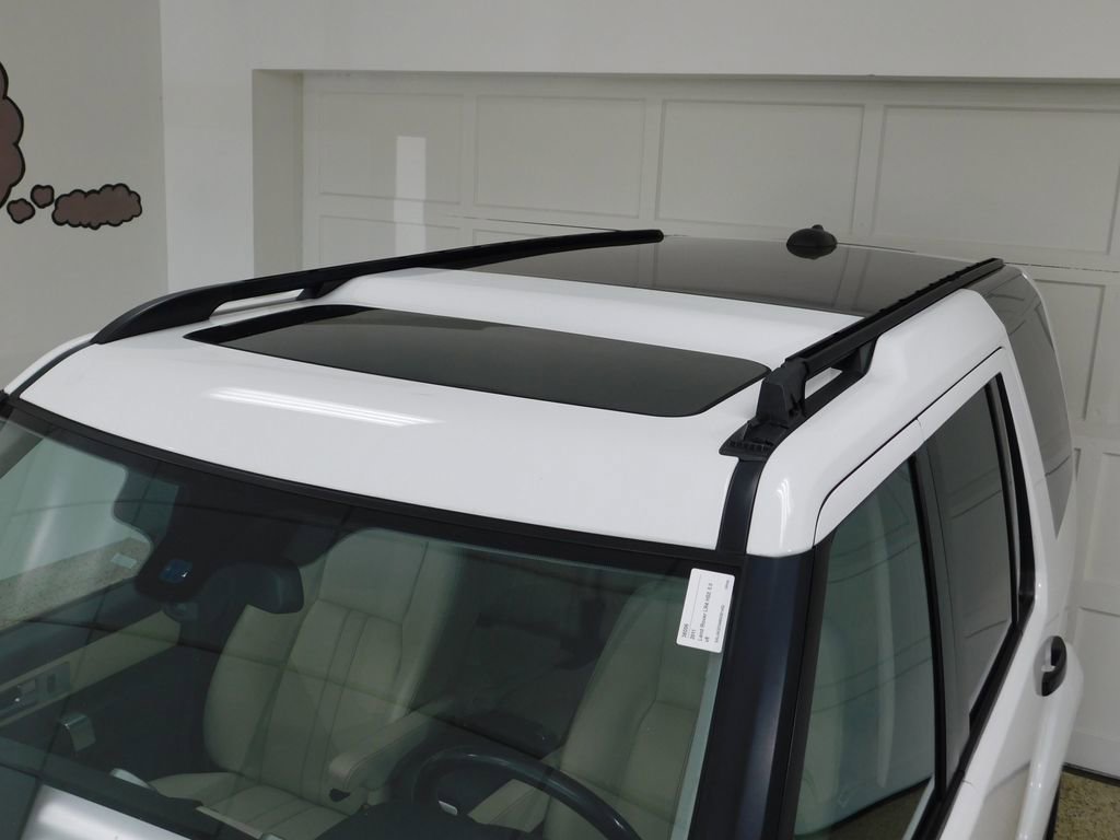 Used 2011 Land Rover LR4 HSE LUX AWD/4WD image 16