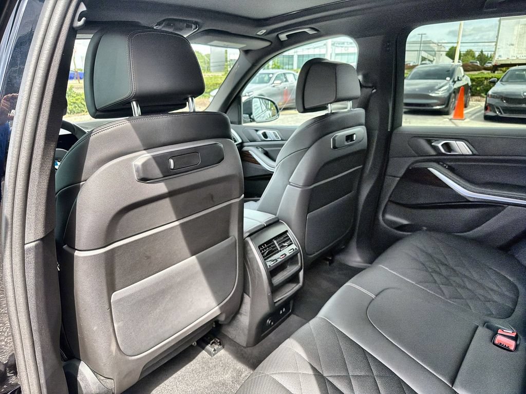 Used 2024 BMW X5 xDrive40i w/ M Sport Package AWD/4WD image 20