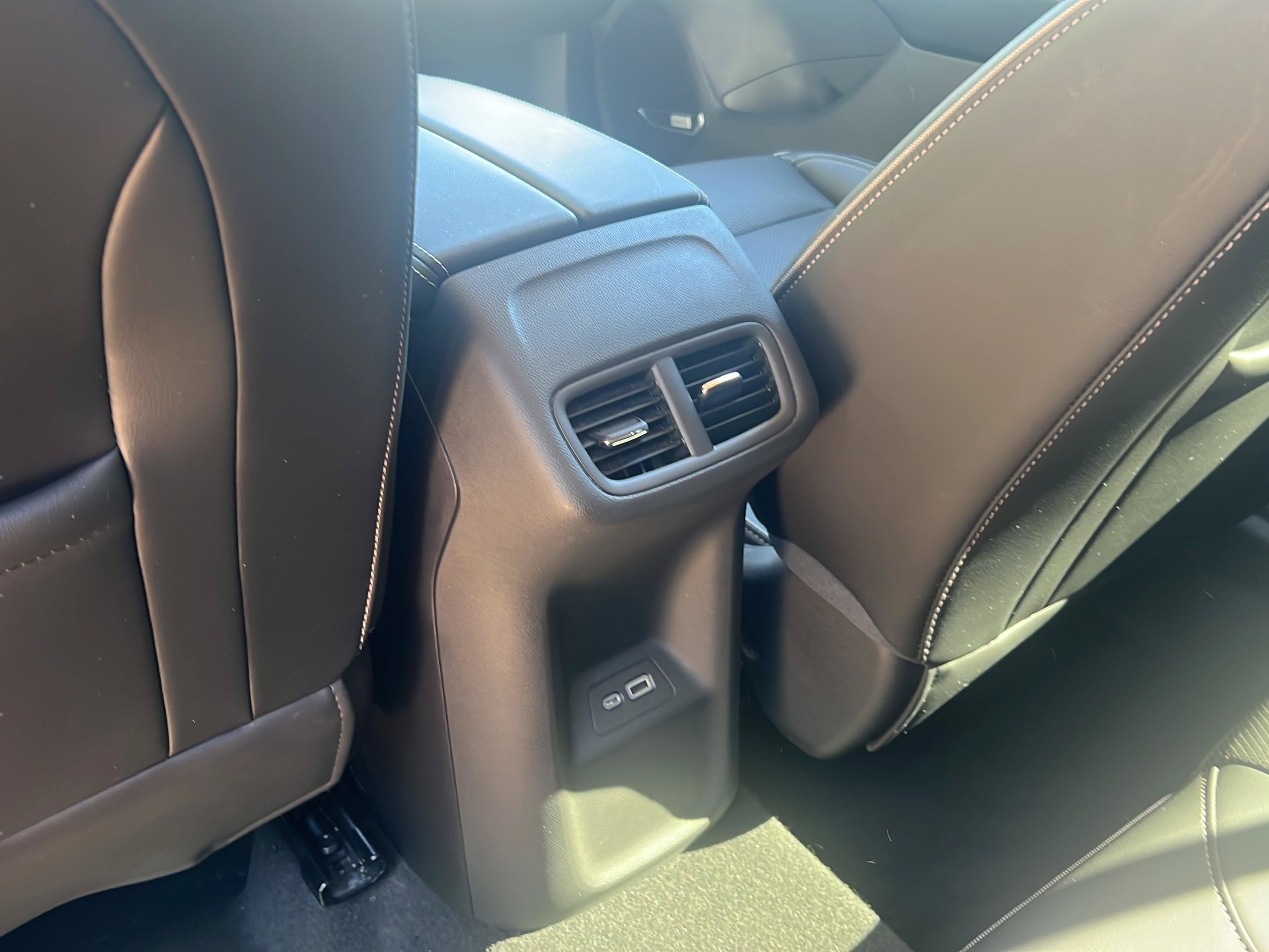 Used 2022 Buick Envision Essence w/ Technology Package I FWD image 14