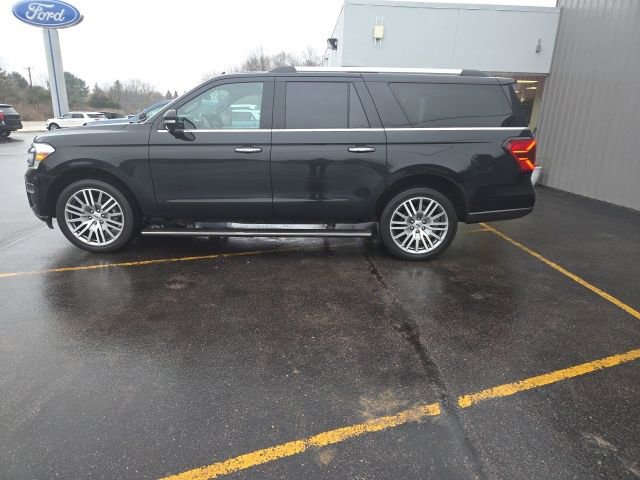 Used 2023 Ford Expedition Max Limited image 12