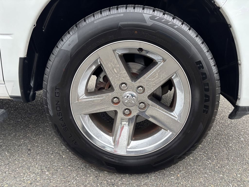 Used 2016 RAM 1500 Express image 9