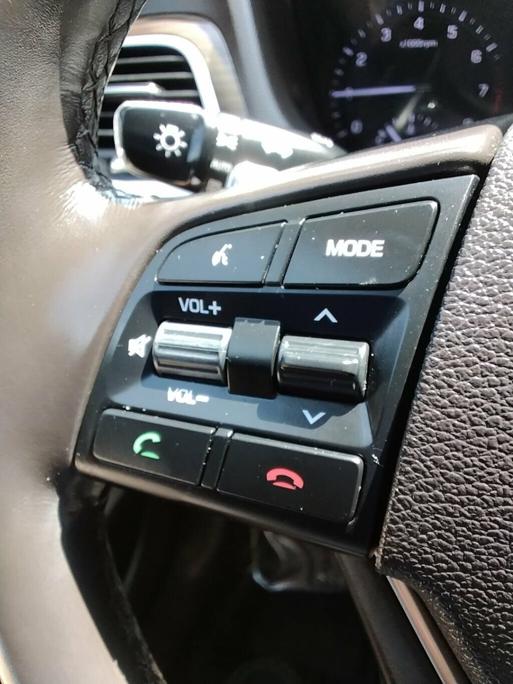 Used 2019 Genesis G80 3.8 AWD/4WD image 16